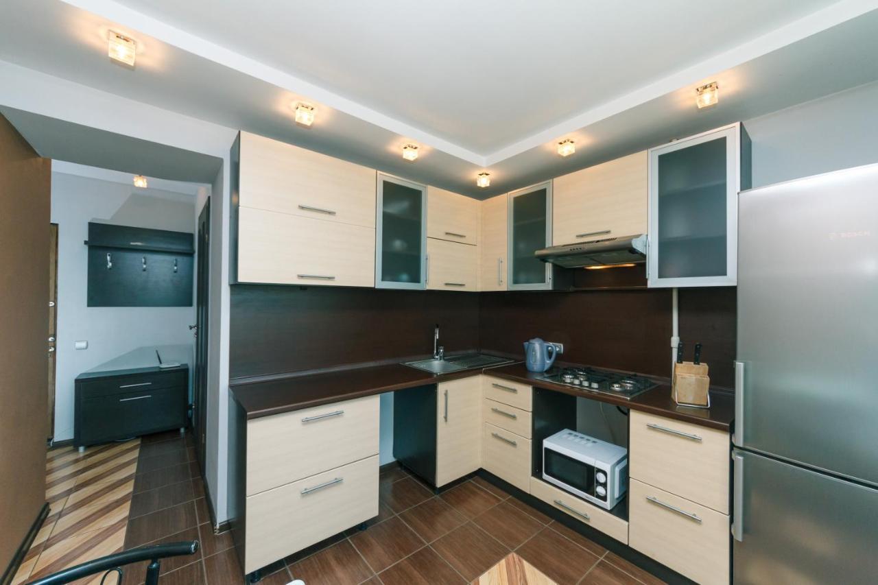 Apartments On Henerala Zhmachenka Kiev Luaran gambar